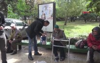 2 Daire 4 Dükkanı Varken Dilencilik Yapan Adam