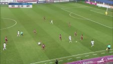 Güney Koreli Genç Futbolcu Boynunu Kırdı