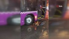 Tartıştığı Bisikletlinin Bisikletini Ezen Otobüs Şoförü