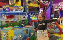 UKRAYNA MOST CİTY PLAYLAND EĞLENCE MERKEZİ ELİF TEK BAŞINA ÇOK EĞLENDİ.