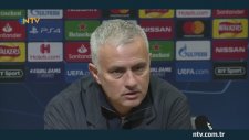 Mourinho'nun Kuduz Köpek Gibi Futbolcu İstemesi