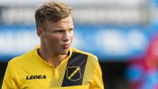 Sydney Hooijdonk'tan enfes frikik golü