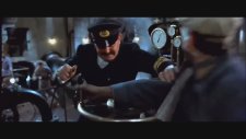 Titanik Filmindeki Buzdağına Çarpma Sahnesi