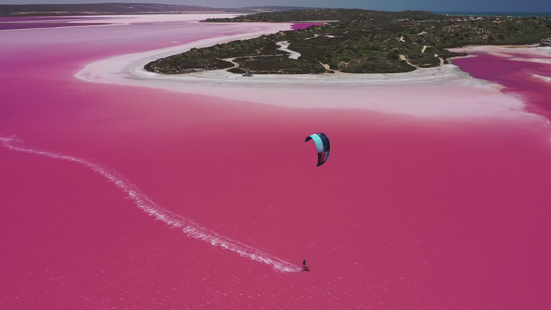 Озеро хиллер австралия. Озеро Лагуна Хатт Австралия. Озеро Хиллер (остров Миддл). Розовое озеро Хиллер Австралия. Озеро Хиллер (hillier), Западная Австралия.
