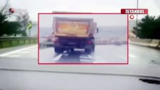 Hafriyat Kamyonuyla Drift Yapan Trafik Magandası