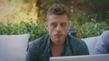 Bekarlığa Feda (2019) Fragman