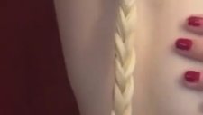 Koltuk Altı Kıllarını Ördüren Hatun