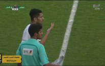 Garry Rodrigues ilk maçında oynamadan kırmızı kart gördü