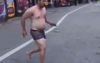 Nehire Atlarken Takımları Karada Bırakmak