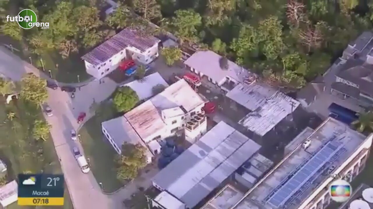 Alçı panelinden çok seviyeli tavan: inkar edilemez avantajları 76