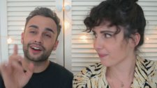 Birlikte Tuhaf Porno İzleyen Çift
