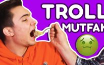TROLL MUTFAK - Rakibinin Sucuklu Yumurtasını Trolle - Konuk: Furkan Yaman