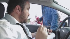 Trafikte Yaşayan Adam