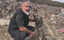 Koca Yürekli İnsanların Çöplükteki Köpeği Sahiplenmesi