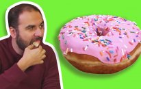 Donut Yeme Kapışması - Kim Pes Edecek?