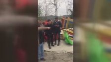 Seçimi Kaybedince Yaptırdığı Çocuk Parkını Söken Muhtar