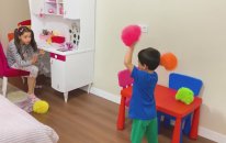 Komik Balonlar! Melike and Ali Play With Funny Balloons - Funny kids