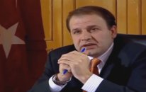 Deli'nin Diliyle Tum Ülke Çözülüyor
