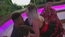 Megan Barton Hanson'ın Aşk Adasında Kucak Dansı Yapması