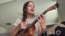 Ukuleleyi Konuşturan Kız