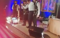 Ekrem İmamoğlu'ndan Horon Şov