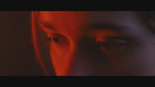 Them That Follow (2019) Fragman