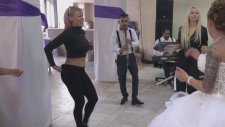 Dansıyla Düğüne Damga Vuran Sarışın