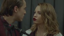 Fakir Halk Çocuğu Yaman, Zengin Piçi Orkun'a Kafa Atıyor - Medcezir 11.Bölüm