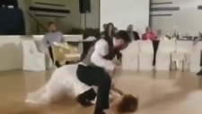 Gelin ve Damattan Dövüş Koreografisi
