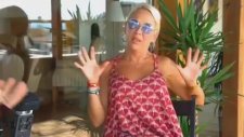 Anne Olmak Çok Matah Bir Şey Değil - Billur Kalkavan
