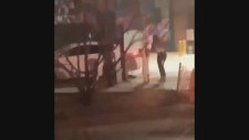 Kız Arkadaşına Fena Girişen Herif