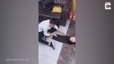 Salata Doğrar Gibi Saç Kesen Kuaför