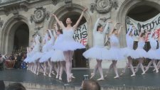Paris Operası Balerinlerinden Protesto