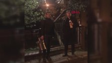 Bozacıya Eşlik Eden Opera Sanatçısı