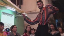 Mahalle Düğününde Kendi Klibini Çeken Roman Genco