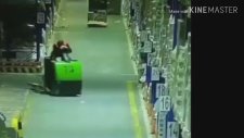 Forklift Kullanırken Uyuyakalan Operatörün İş Kazası