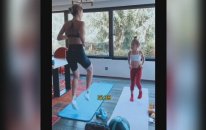 Şeyma Subaşı'nın Kızı Melisa ile Spor Yapması