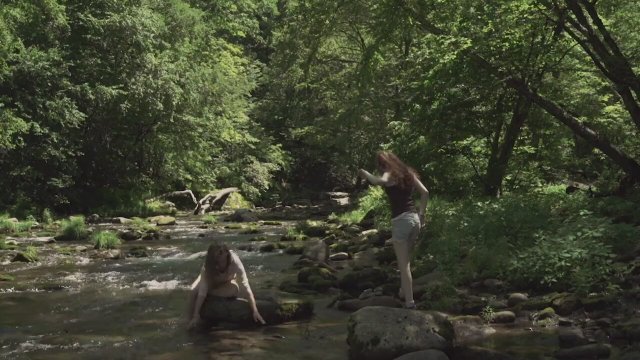 South Mountain (2019) Fragman