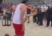 Belçika'da Plajda Kavga