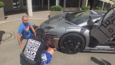 Lamborghini'yi Kaldırıma Çarpan Adamın Deliye Dönmesi