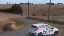 Virajı Alamayan Ralli Aracının Uçuşa Geçmesi