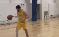 Lebron James Taklidini Başarıyla Yapan Eleman