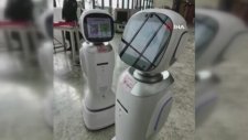 Çin’de İki Robotun Tartıştığı Anlar Sosyal Medyada Gündem Oldu