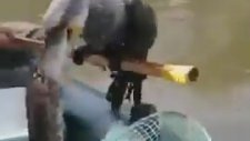 Çinliler'den Harika Balık Tutma Tekniği