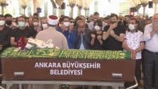 Hayatını Kaybeden Ünlü Türkücü Oğuz Yılmaz Son Yolculuğuna Uğurlanıyor