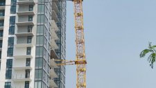 Çöken Dev Vinçten Kurtulan İşçi