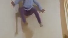 Örümcek Adamın Pabucunu Dama Atan Çocuk