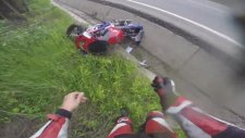 Kask Kamerasına Yansıyan Motosiklet Kazası