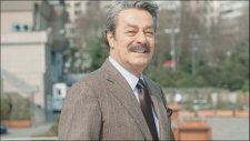 Kadir İnanır Hastaneye Kaldırıldı