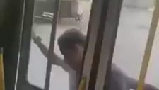 Otobüse Bedava Binmek İsteyen Gence Dersini Veren Şoför